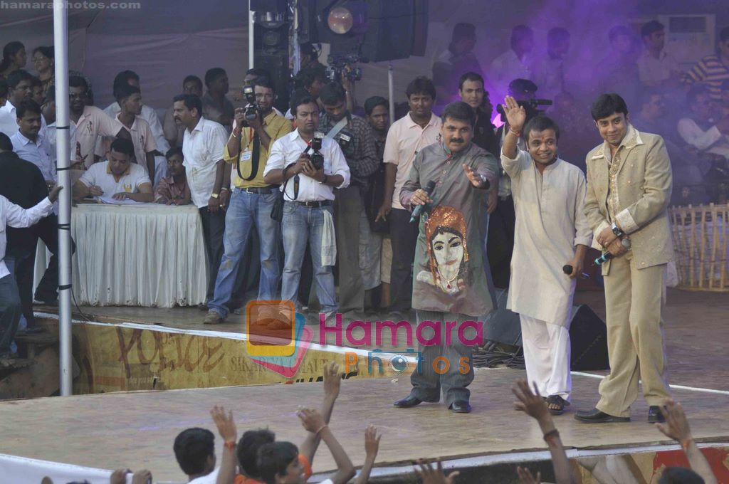 Rajpal Yadav at Worli Dahi Handi celebrations in worli, Mumbai on 2nd Sept 2010 