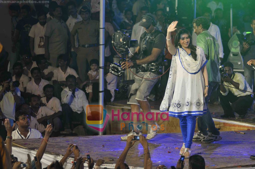 Karishma Kapoor at Worli Dahi Handi celebrations in worli, Mumbai on 2nd Sept 2010 