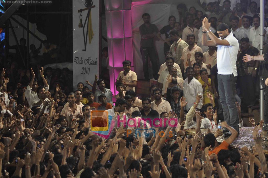 Harbhajan Singh at Worli Dahi Handi celebrations in worli, Mumbai on 2nd Sept 2010 