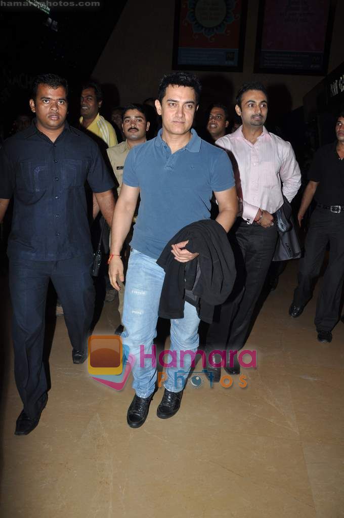 Aamir Khan at Teesri manzil screening on 4th Sept 2010 