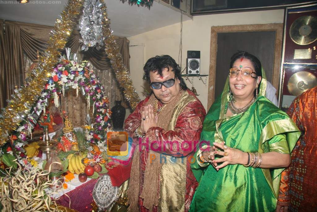 Bappi Lahiri at Bappi Lahiri's Ganpati celebration on 11th Sept 2010 