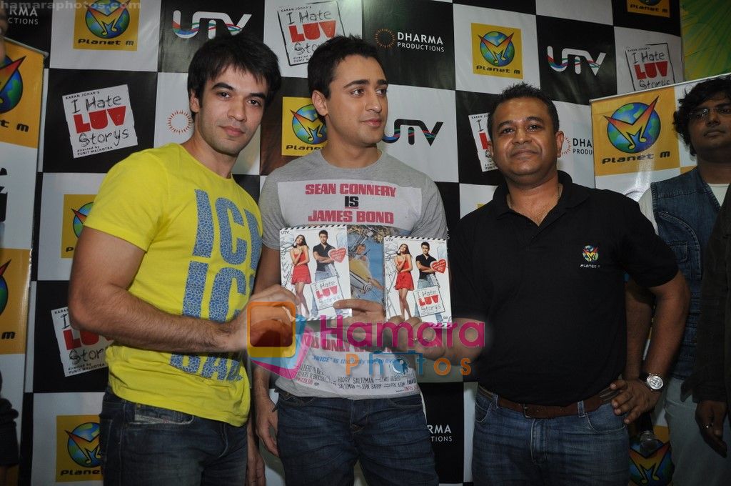 Imran Khan and Punit Malhotra at the Launch of I Hate Love Storys dvd in Planet M, Mumbai on 13th Sept 2010 