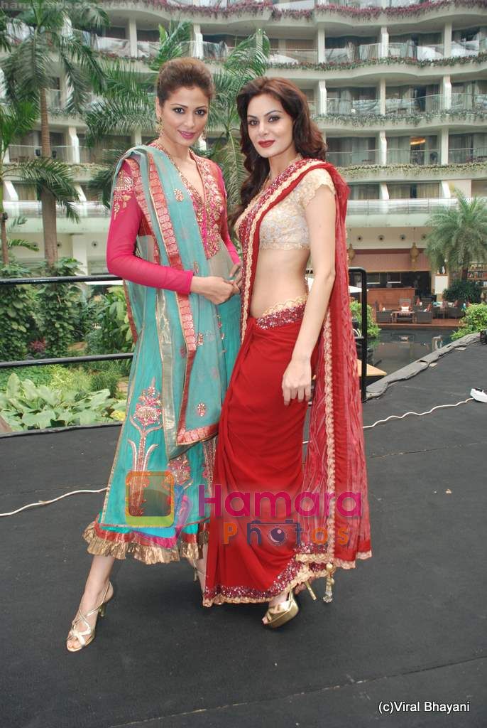 Shonal Rawat, Aanchal Kumar at Amby Valley Bridal week with top designers in Sahara Star on 14th Sept 2010 