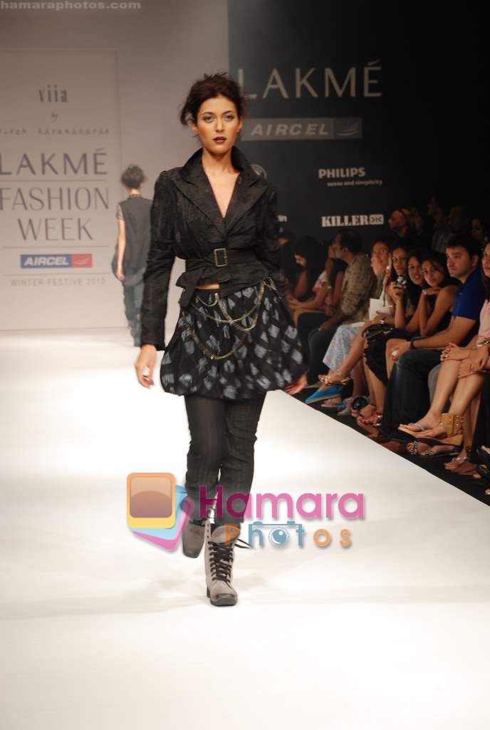 Model walks the ramp for Viia Show at Lakme Winter fashion week day 2 on 18th Sept 2010 