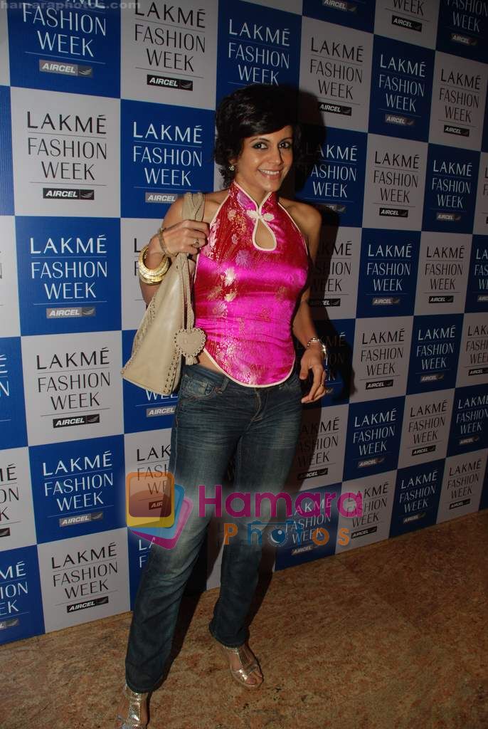 Mandira Bedi at Lakme Winter fashion week 2010 day 4 on 20th Sept 2010 