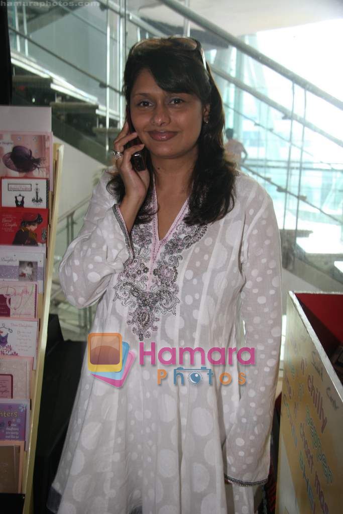 Pallavi Joshi at daughter-mom day's celeberations by  Archies and Cry in Atria Mall on 23rd Sept 2010 