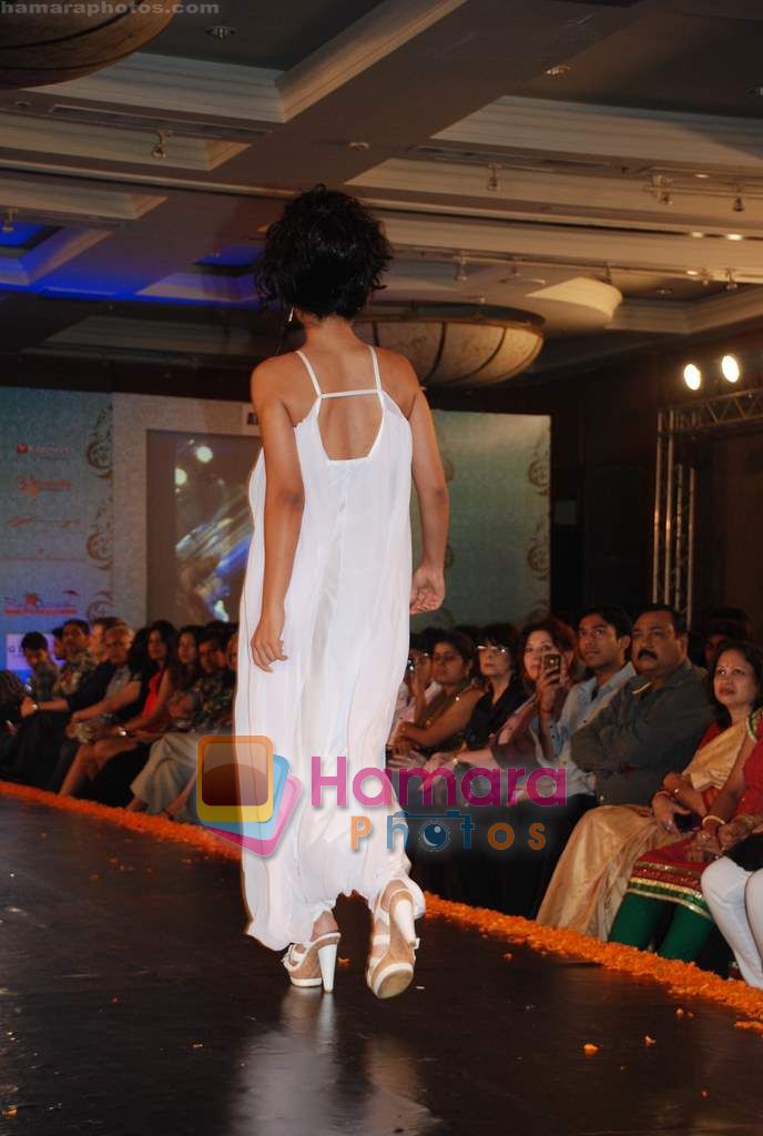 Model walks the ramp for Wendell Rodericks Show at Indian Princess in J W Marriott on 25th Sept 2010 