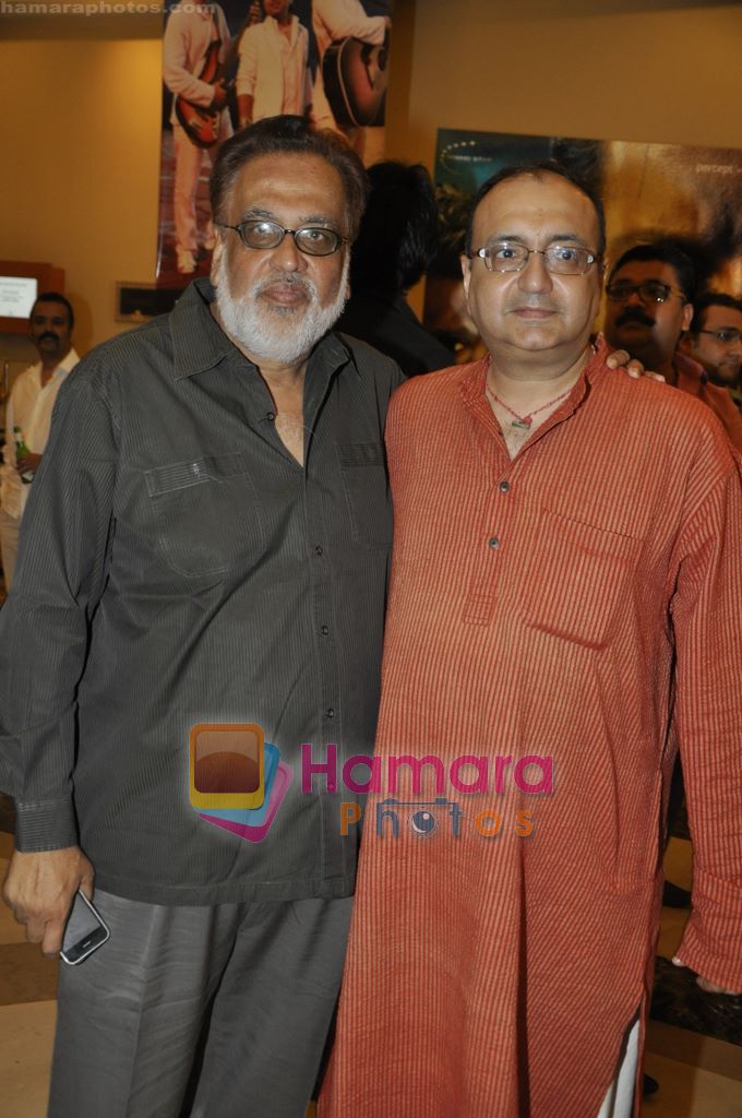 Vivek Vaswani, Jagmohan Mundhra at Allah Ke Bandey Music launch in J W Marriott, Juhu, Mumbai on 27th Sept 2010 