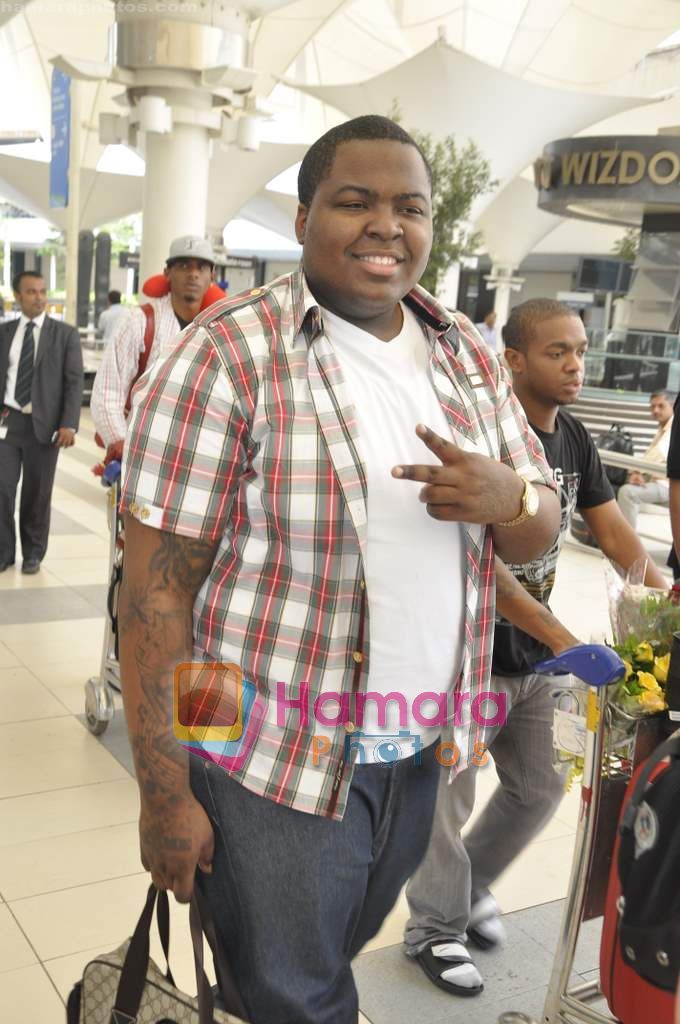 Sean Kingston come to India for a live gig at Hard Rock Cafe and record a song with Indian music director Aadesh Shrivastava on 28th Sept 2010 