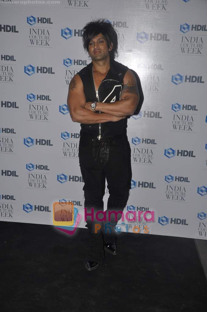 Yash Birla at HDIL opneing bash hosted by Sunny Dewan in Grand Hyatt on 5th Oct 2010 