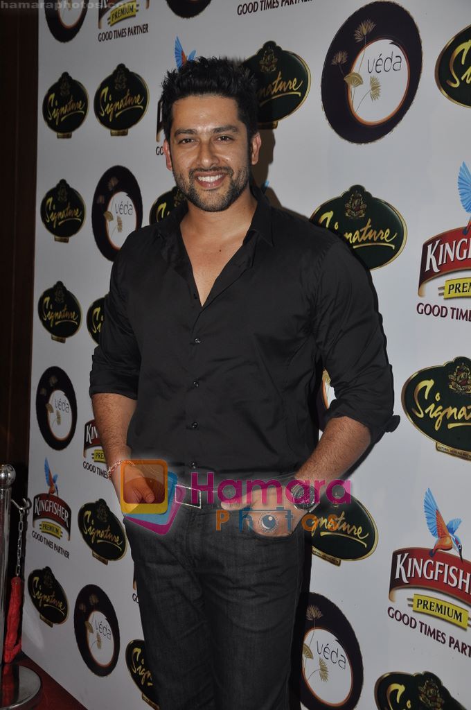 Aftab Shivdasani at Rohit Bal show After party in Veda, Mumbai on 8th Oct 2010 