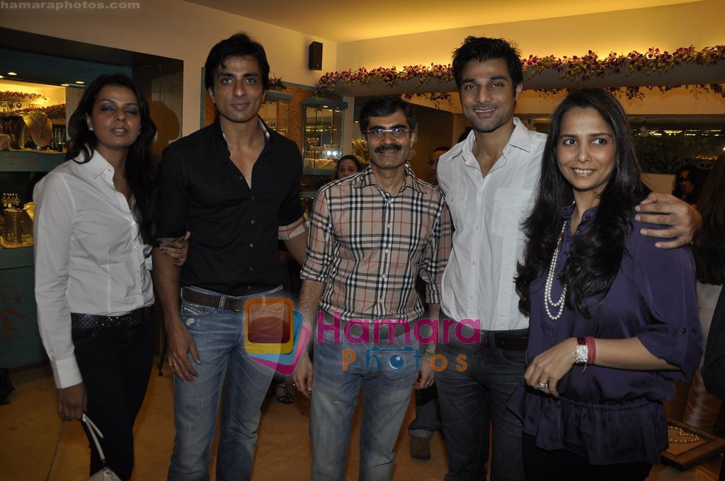 Sonu Sood at Roopa Vohra collection launch in Juhu, Mumbai on 23rd Oct 2010 