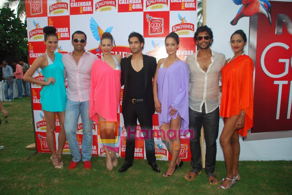 Siddharth Mallya, Milind Soman at Kingfisher Calender event in Tulip Star on 26th Oct 2010 