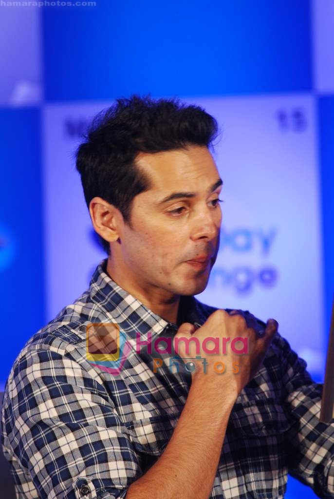 Dino Morea at Gillete 30 Day Challenge event in Taj President on 27th Oct 2010 