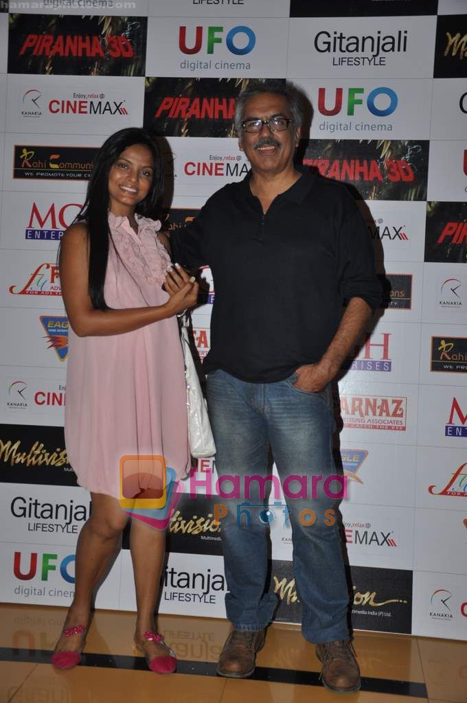 Neetu Chandra at Pirhana 3-d premiere in Cinemax on 28th Oct 2010 