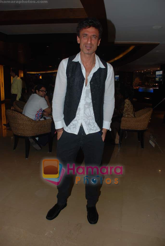 Rahul Dev at Manish Arora Show for Amby Valley Indian Bridal Week on 29th Oct 2010 