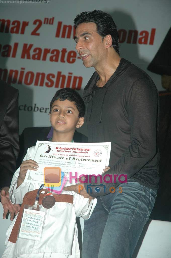 Akshay Kumar at Karate championships final in Andheri Sports Complex on 31st Oct 2010 