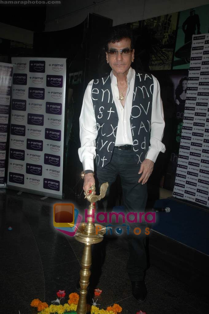 Fame Big Cinemas honours Jeetendra with Evergreen Lantern in Fame Big Cinemas, Andheri, Mumbai on 1st Nov 2010 