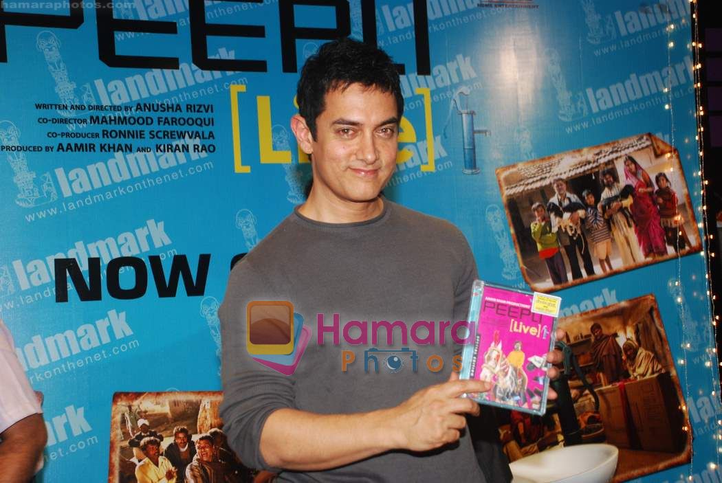 Aamir Khan at Peepli Live DVD launch in Palladium on 5th Nov 2010 