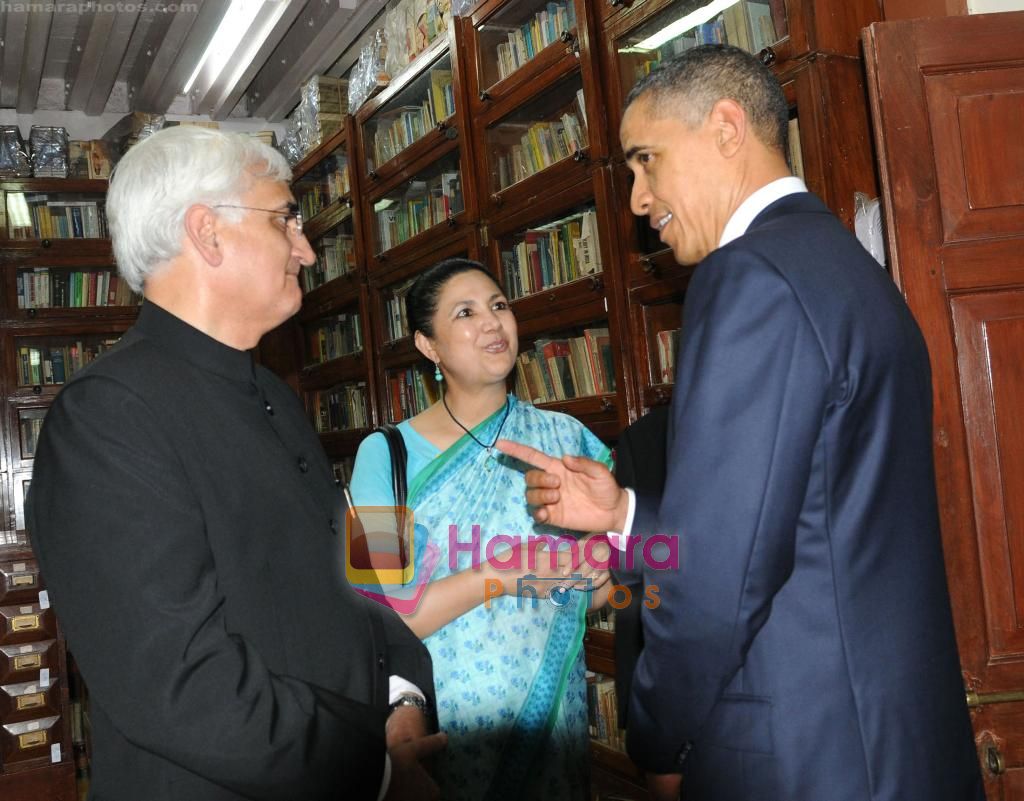 Obama in Mumbai,  India on 7th Nov 2010 