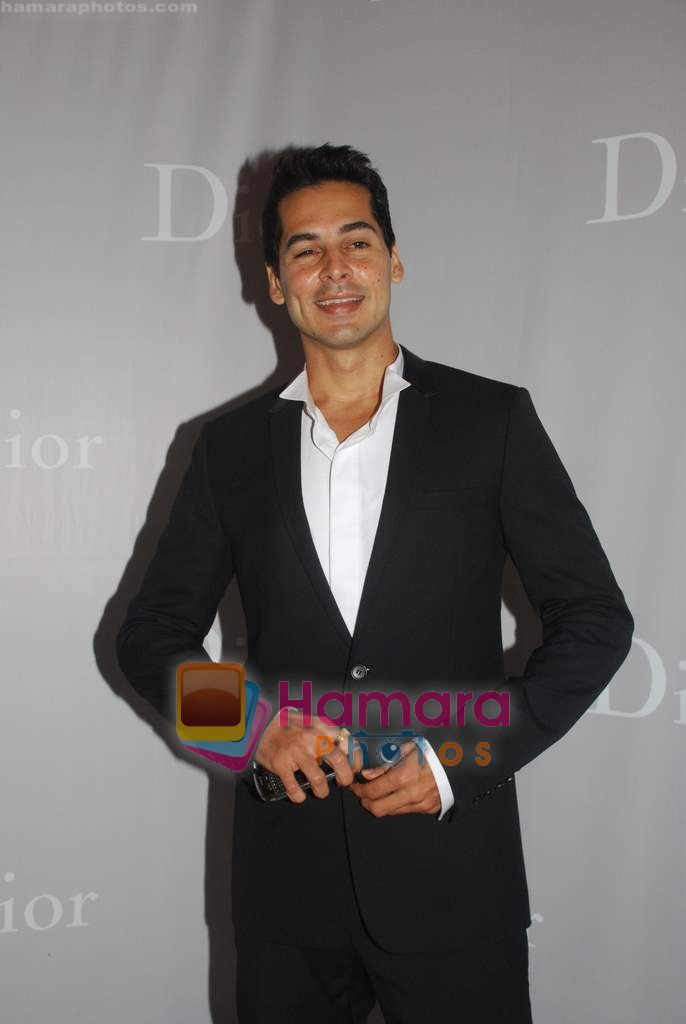 Dino Morea at Dior store launch in Taj Mahal Hotel on 12th Nov 2010 
