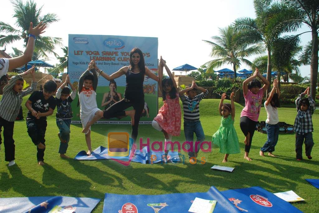 Yoga instructor Shraddha Setalvad take fitness and art to  a new  level for kids in J W Marriott on 14th Nov 2010 