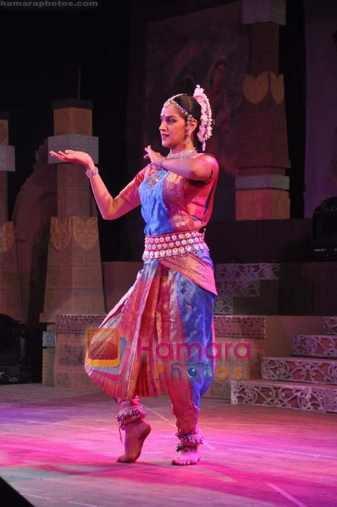 Ahana Deol perform together in Ravindra Natya Mandir on 20th Nov 2010 