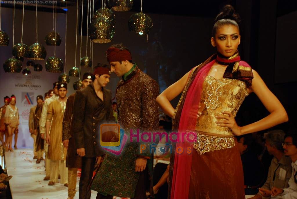 Model walk the ramp for Nivedita Saboo Show at The ABIL Pune Fashion Week Day 2 on 19th Nov 2010 
