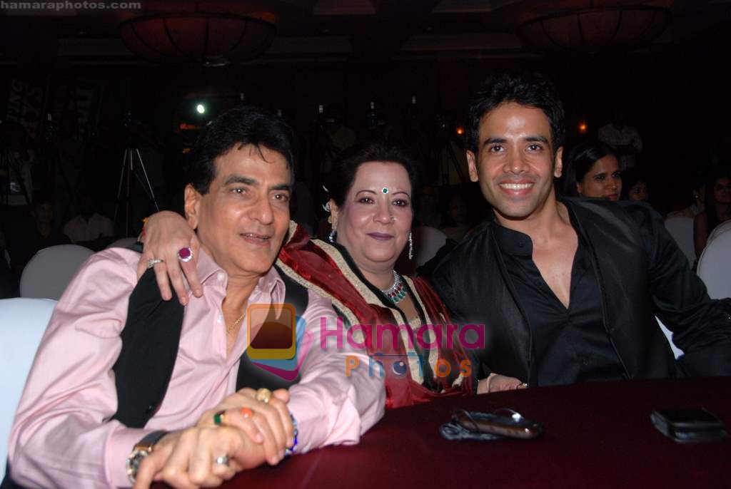 Jeetendra, Tusshar Kapoor, Shobha Kapoor at Once Upon a Time film success bash in J W Marriott on 24th Nov 2010 