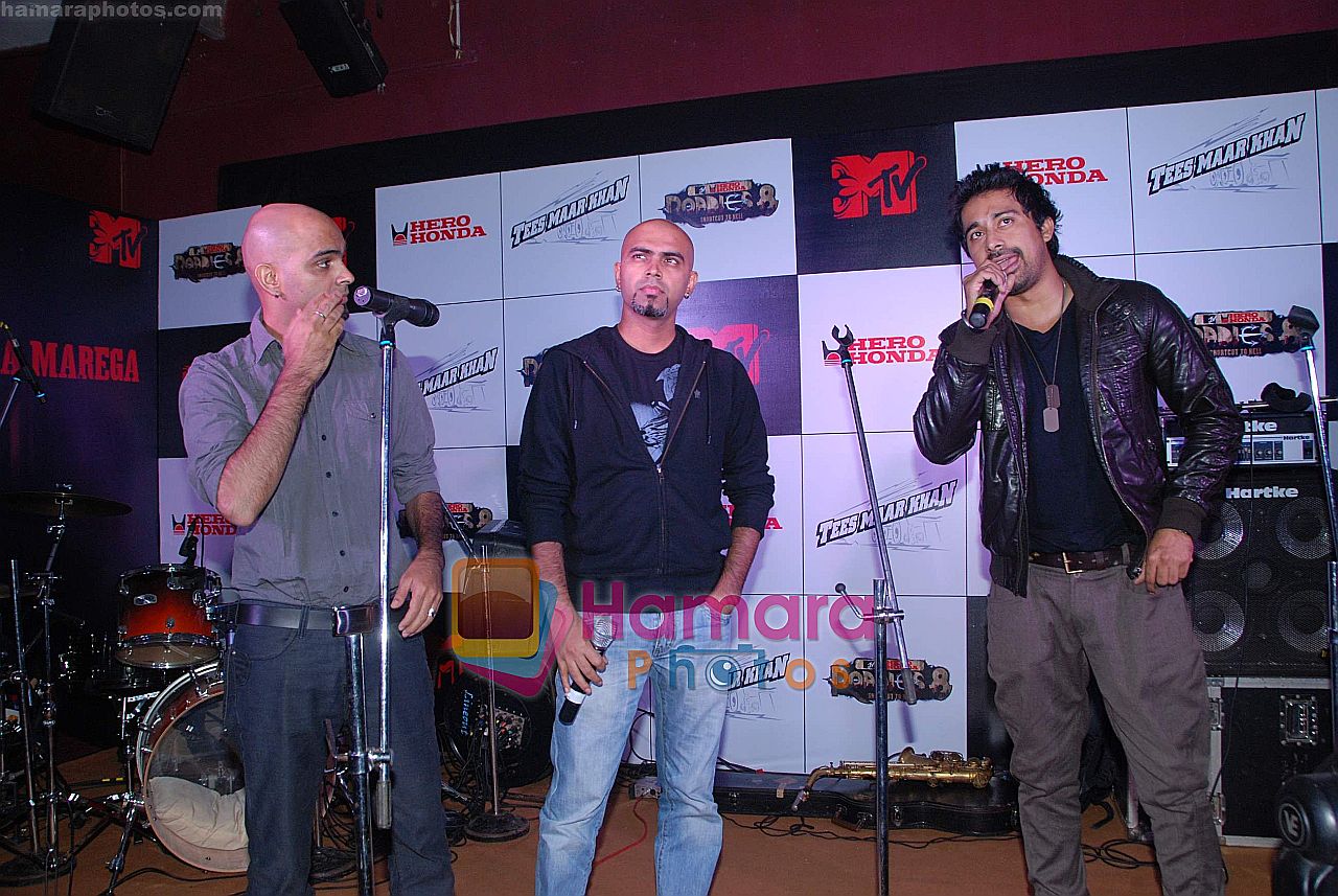 Ranvijay Singh, Raghuram at MTV Roadies promotional event in Enigma on 25th Nov 2010 