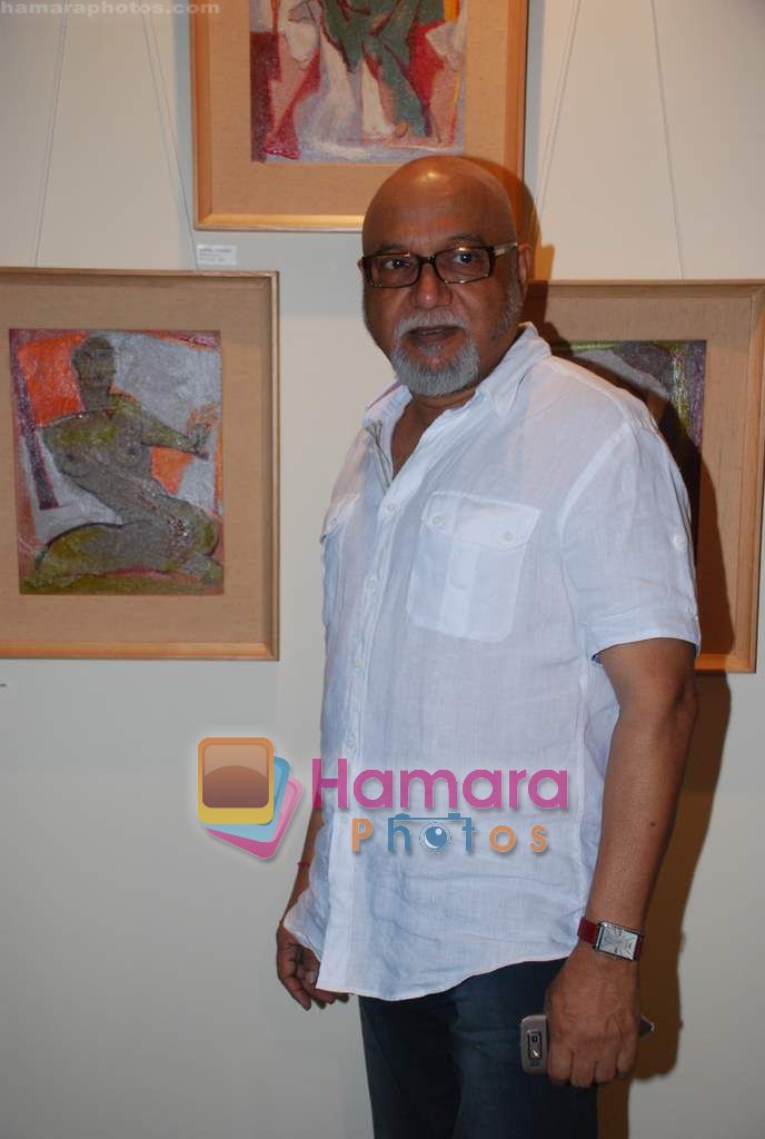 pritish nandy at Jatin Das art showcase in Jehangir on 30th Nov 2010