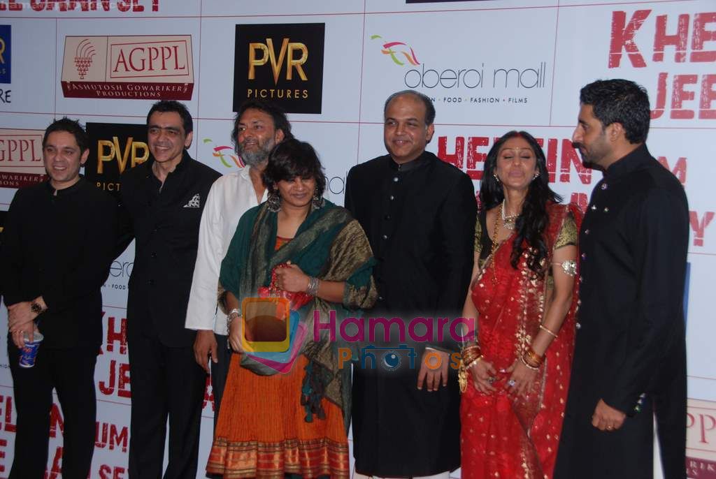 Ashutosh Gowariker, Sunita Gowariker, Abhishek bachchan at the Premiere of Khelein Hum Jee Jaan Sey in PVR Goregaon on 2nd Dec 2010 