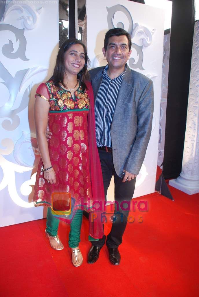 at Zee Rishtey Awards in MMRDA, Bandra on 4th Dec 2010 