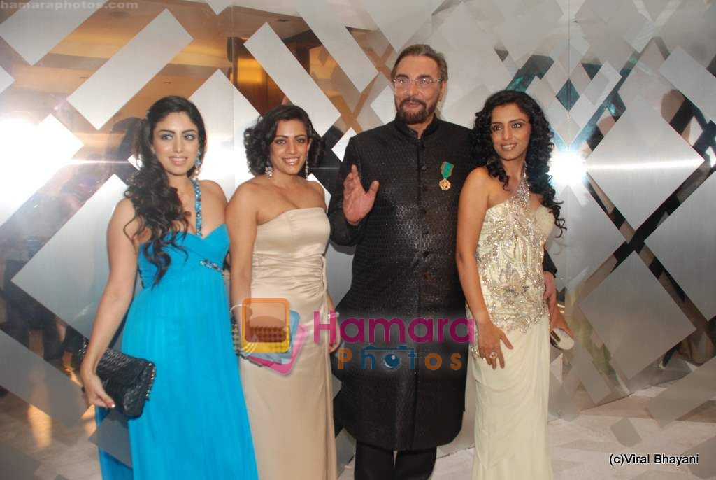 Kabir Bedi at Burberry bash hosted by Christoper Bailey on 9th Dec 2010 