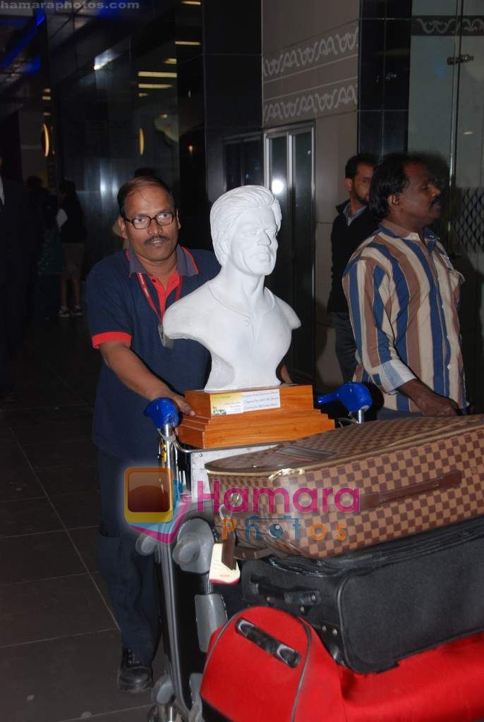 return from Bangladesh concert in Mumbai Airport on 10th Dec 2010 