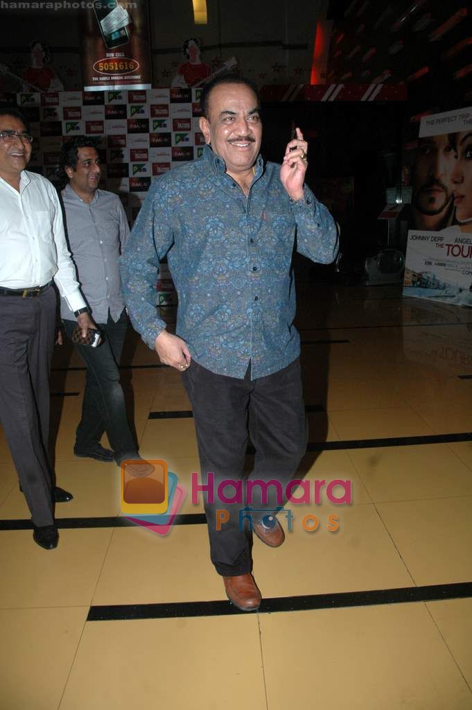 Shivaji Satam at Kallol film premiere in Cinemax on 15th Dec 2010 