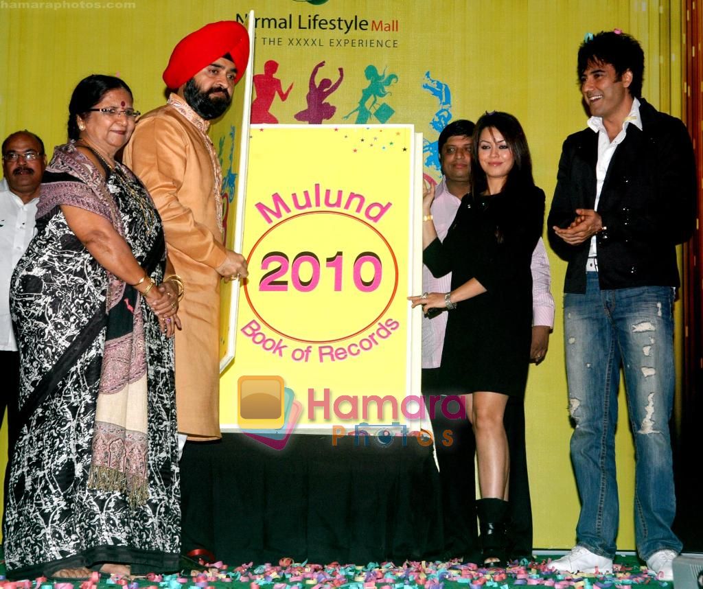 Mahima Chaudhary at Mulund Festival on 27th Dec 2010 