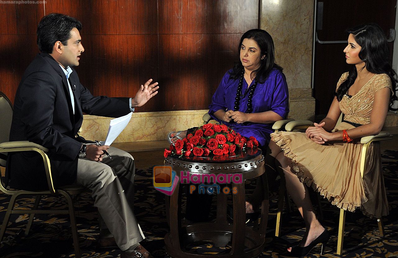 Katrina Kaif, Farah Khan at an interview with Live India's CEO, Mr Sudhir Chaudhary on 27th Dec 2010 