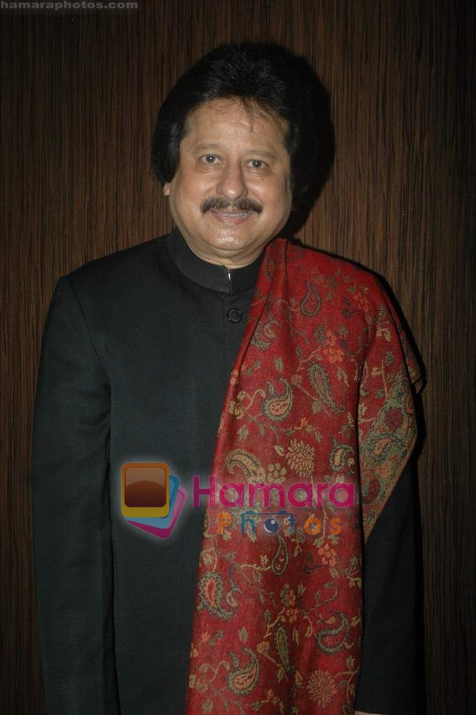 Pankaj Udhas at Westin Hotel New Year's bash in Goregaon on 1st Jan 2011 