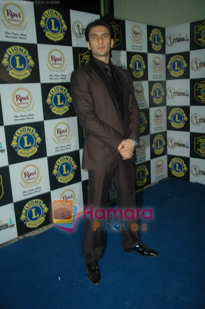 at Lions Gold Awards in Bhaidas Hall on 11th Jan 2011 