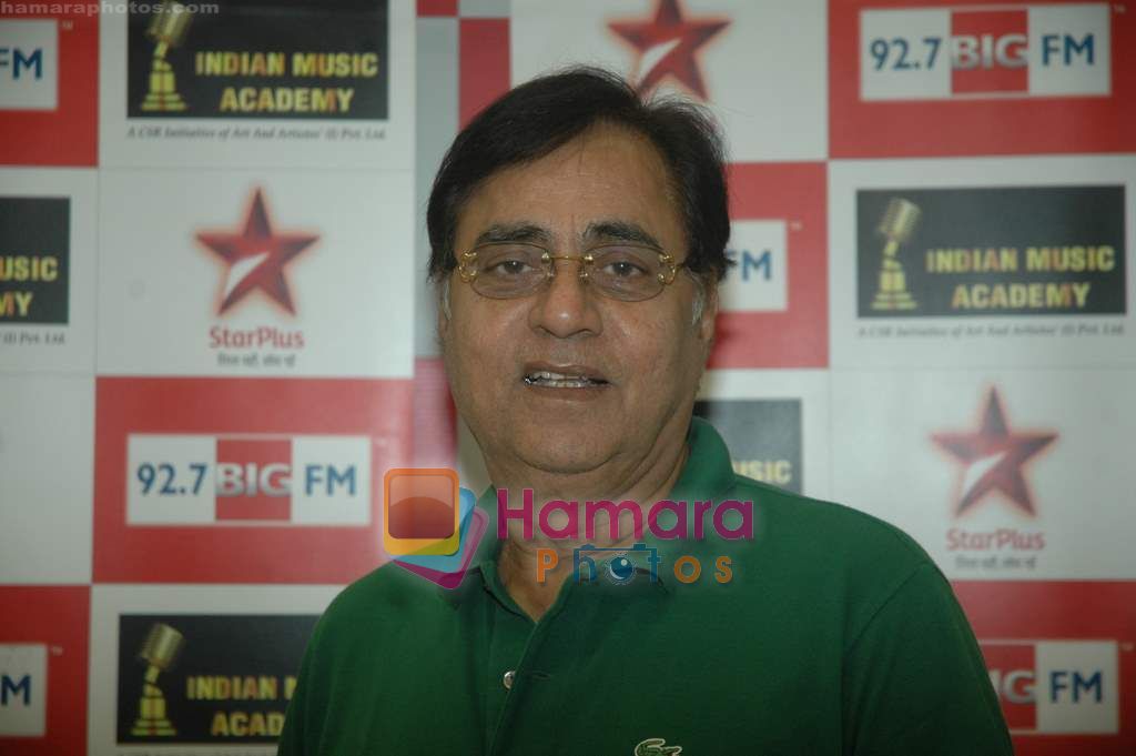 Jagjit Singh at a press meet in Big FM, Andheri, Mumbai on 12th Jan 2011 