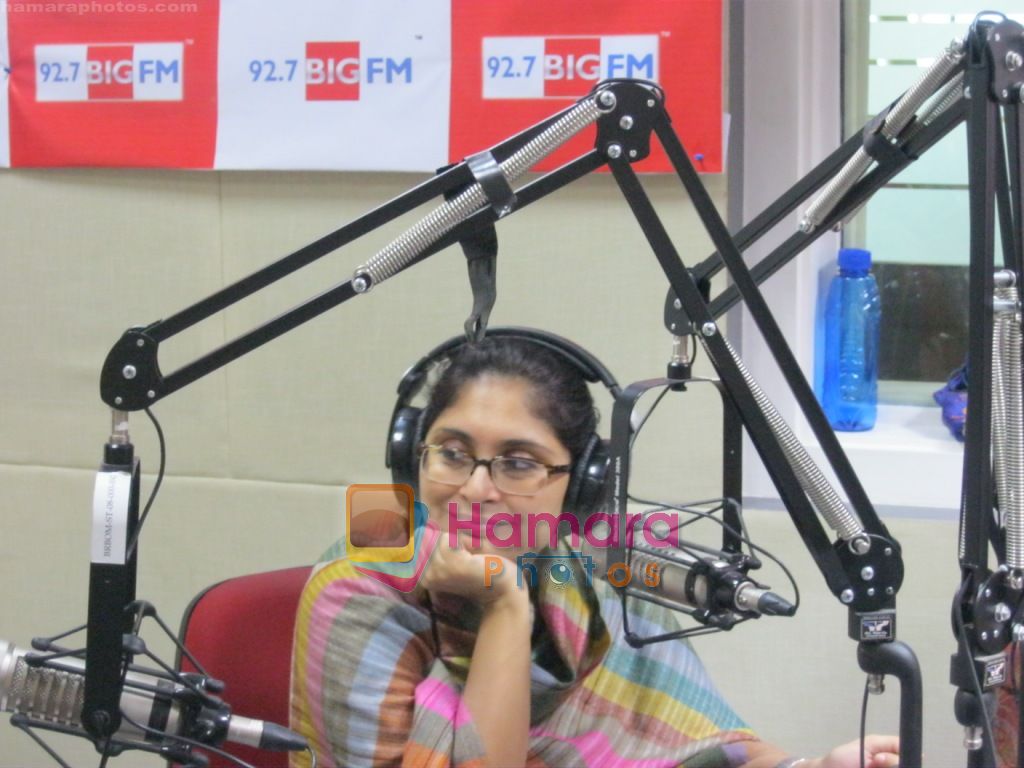 Kiran Rao visits 92.7 BIG FM studios to promote Dhobi Ghat on 19th Jan 2011