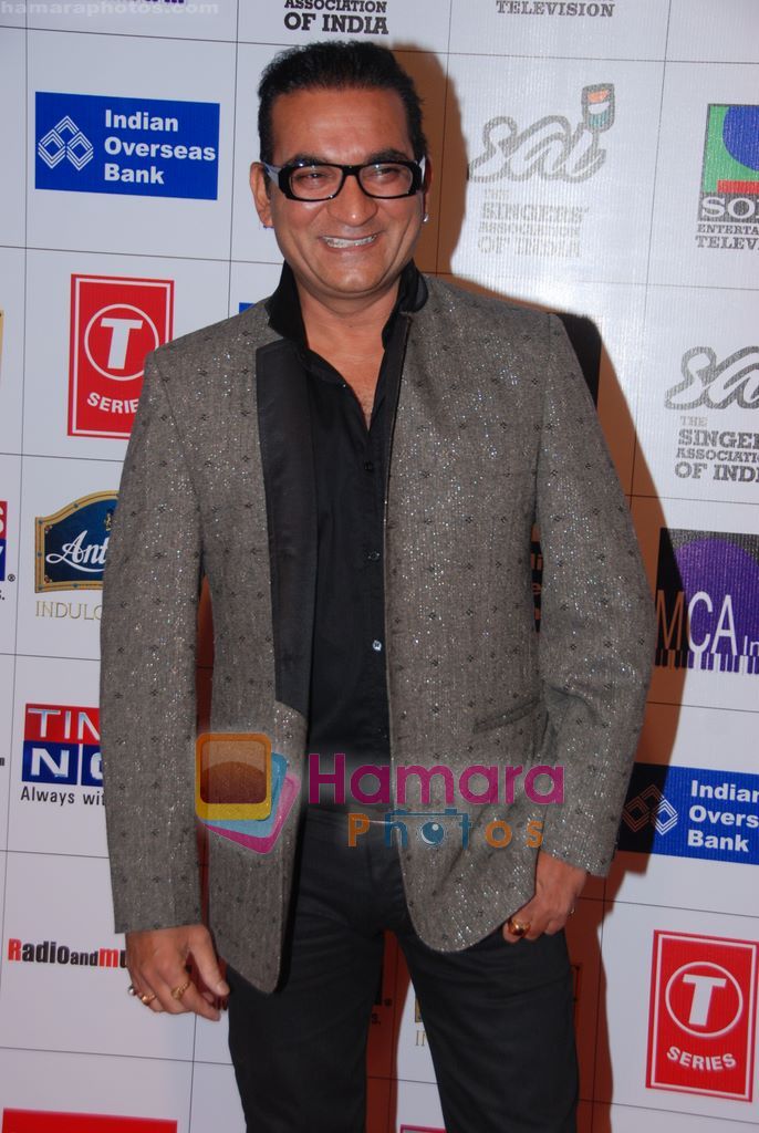 Abhijeet at Radio Mirchi music Awards 2011 in BKC, Mumbai on 27th Jan 2011 