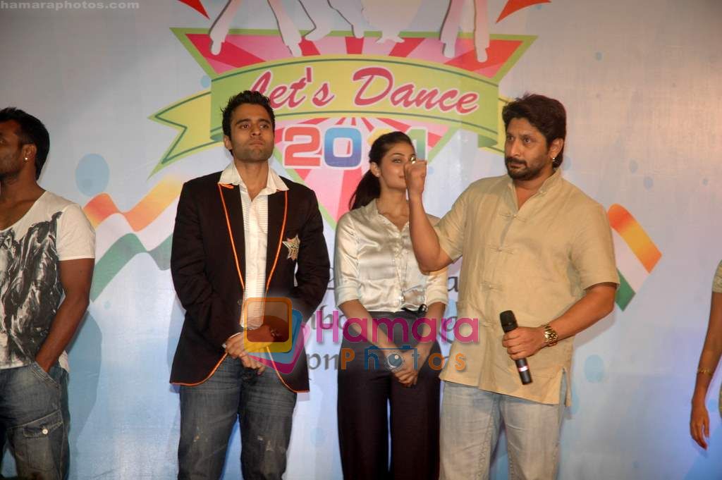 Jackky Bhagnani, Pooja Gupta, Arshad Warsi at Sachin Ahirr's dance competition in Jambori Maidan on 27th Jan 2011 