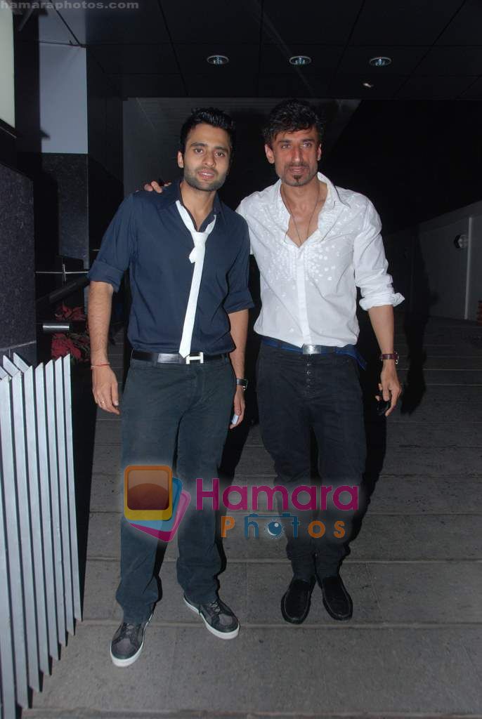 jacky with rahul dev at Shilpa Shetty bash in Royalty on 1st Feb 2011