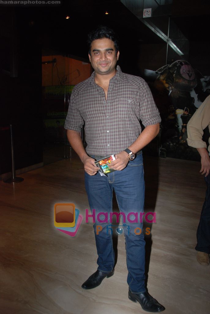 Madhavan at the Premiere of Yeh Saali Zindagi in Cinema , Mumbai on 2nd Feb 2011 