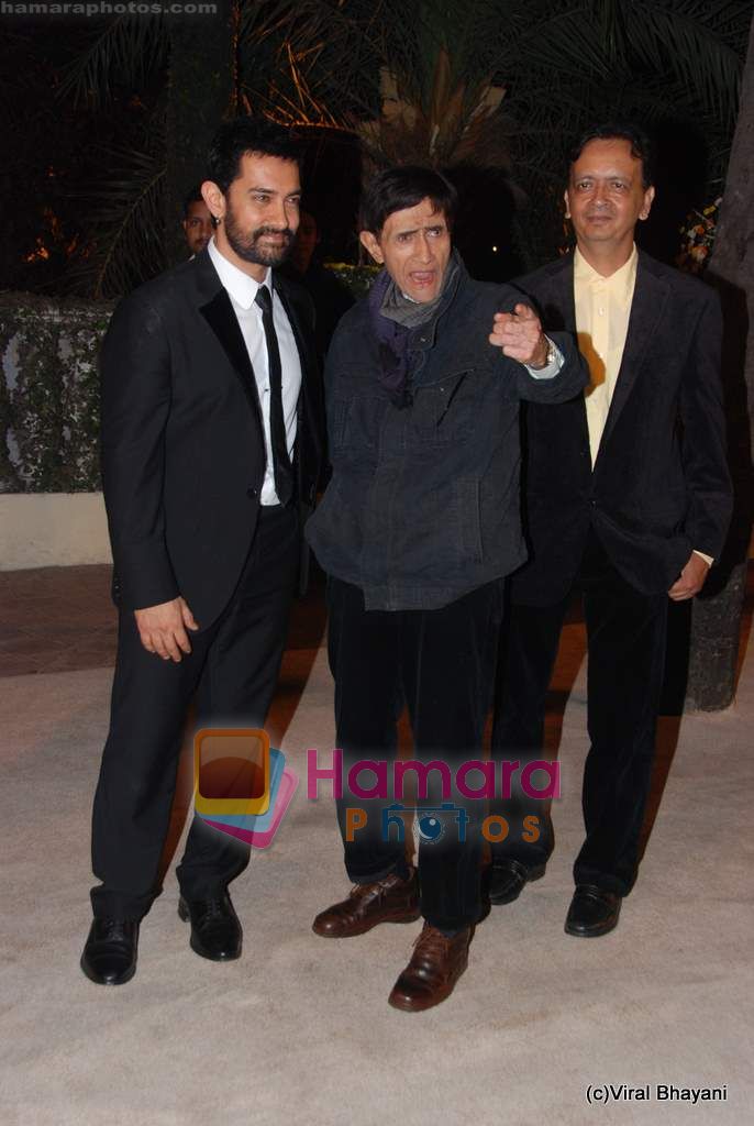 Aamir Khan, Dev Anand at  Imran Khan's wedding reception in Taj Land's End on 5th Feb 2011 ~0