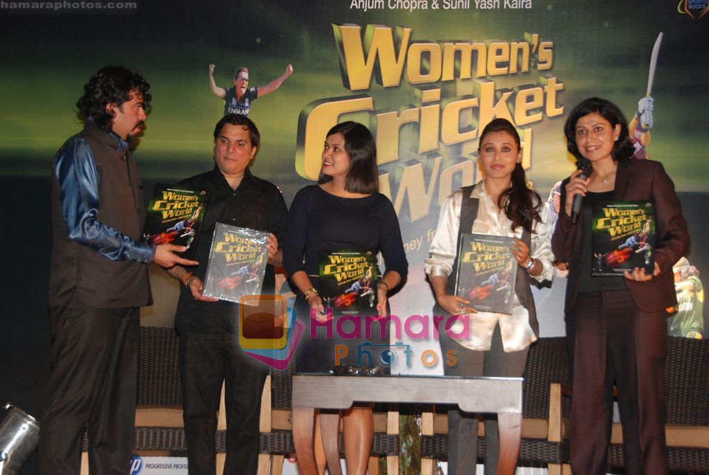 Rani Mukherjee, Devita Saraf, Lalit Pandit at the launch of www.womenscricketworld.com in J W Marriott, Juhu, Mumbai on 11th Feb 2011 