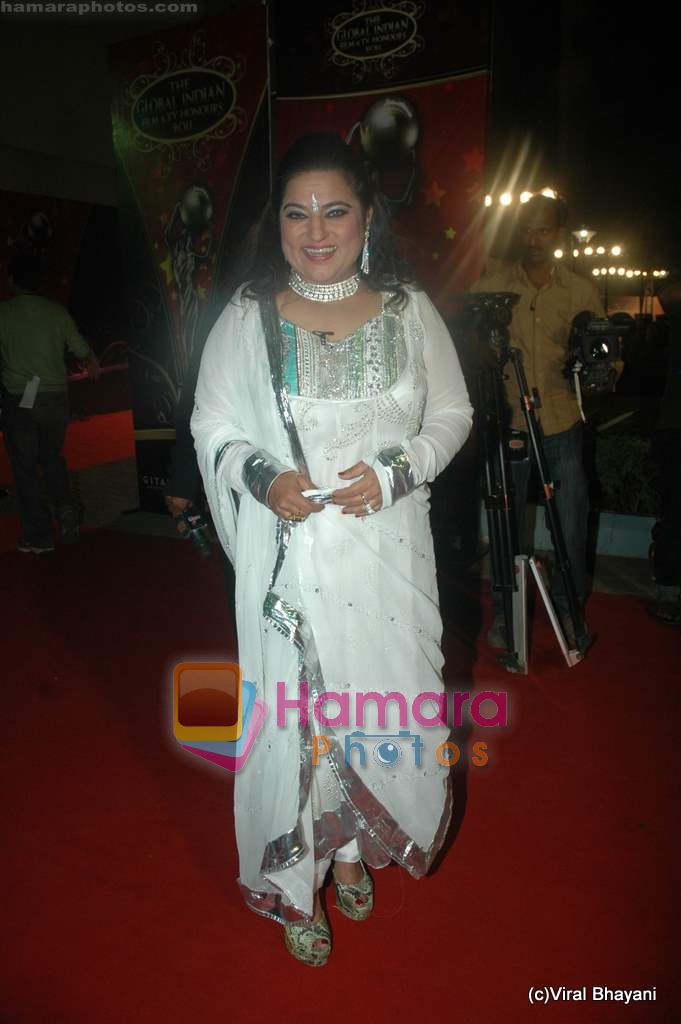 Dolly Bindra at Global Indian Film and TV awards by Balaji on 12th Feb 2011 