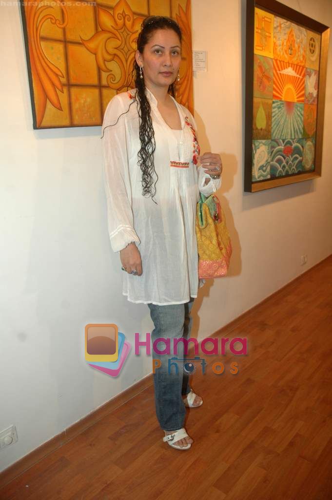 Manyata Dutt at Minissha Lamba's mom art exhibition in Khar on 20th Feb 2011 